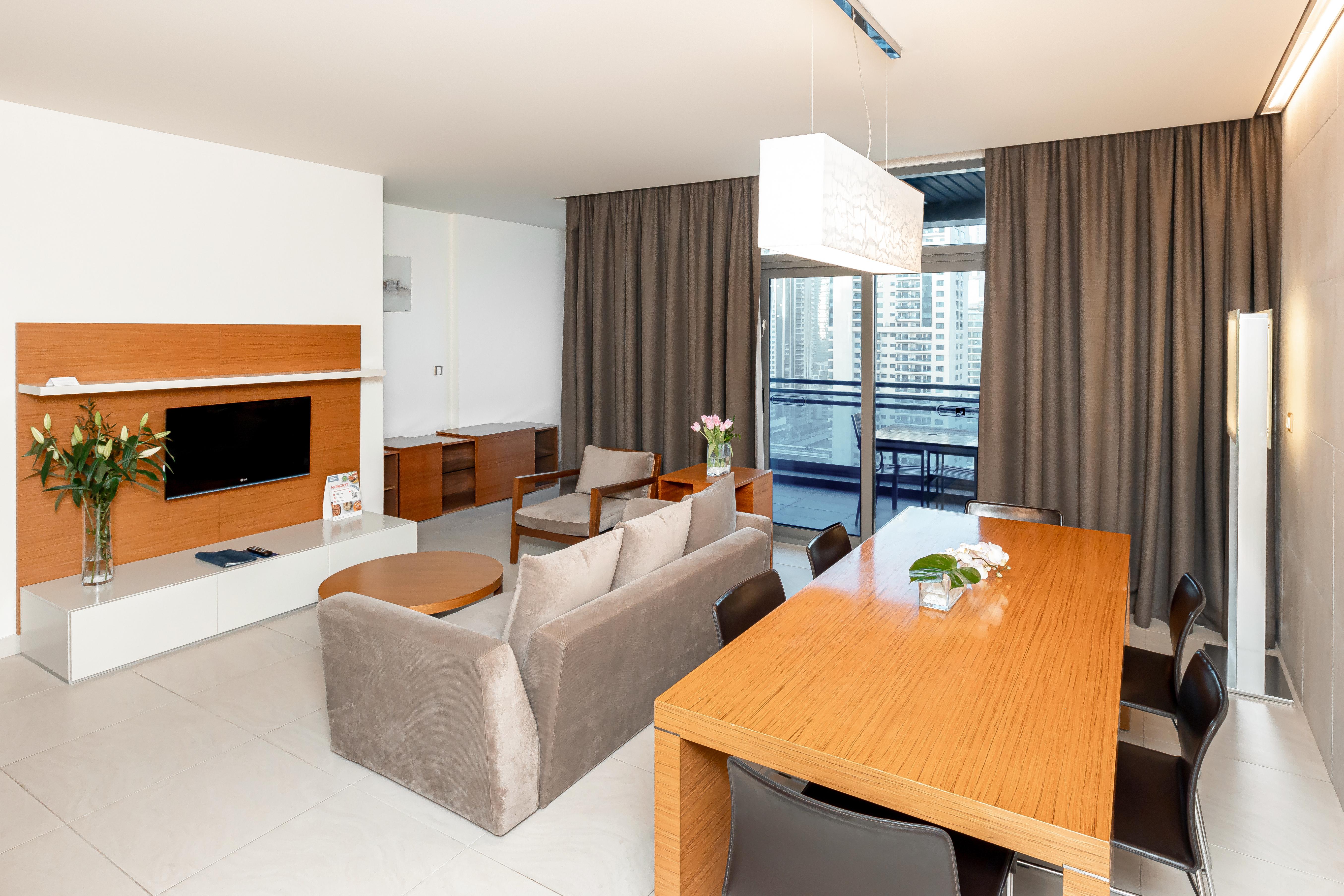 Radisson Blu Residence, Dubai Marina Esterno foto A typical apartment