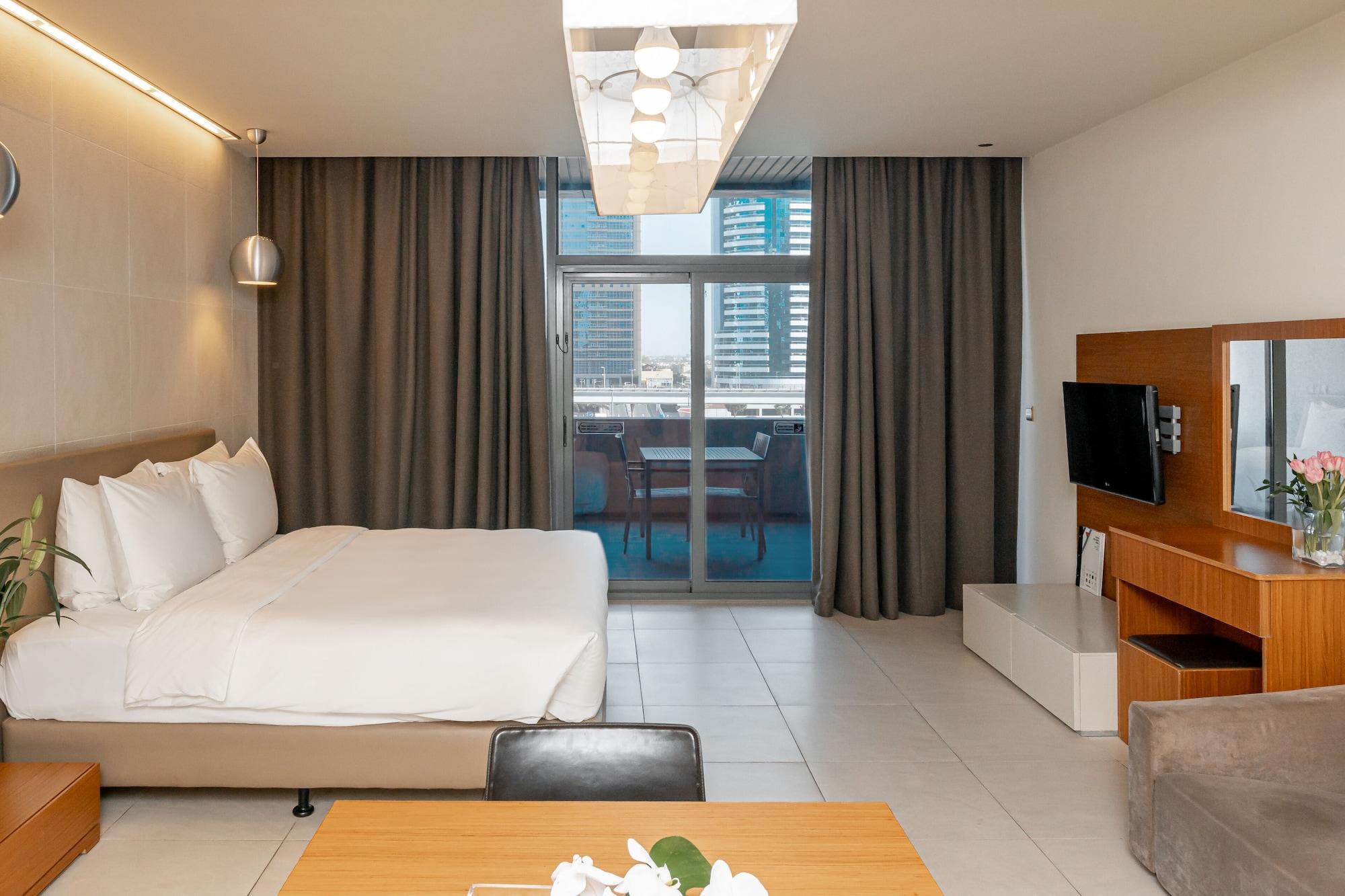 Radisson Blu Residence, Dubai Marina Esterno foto A room at the hotel