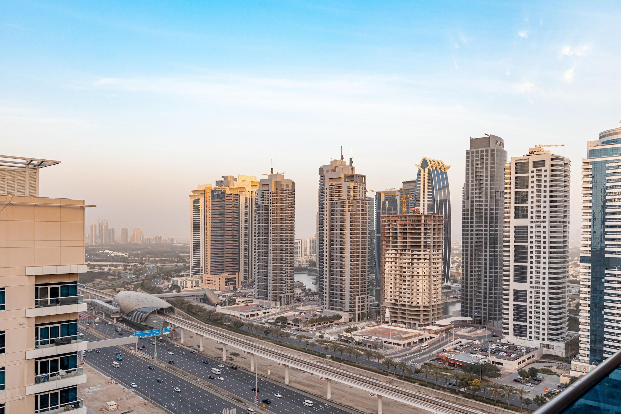 Radisson Blu Residence, Dubai Marina Esterno foto Al Qusais